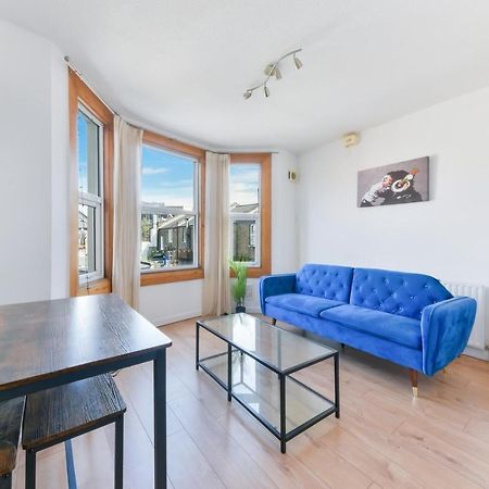 Cozy 1-Bed Apartment In Brixton London Exterior photo