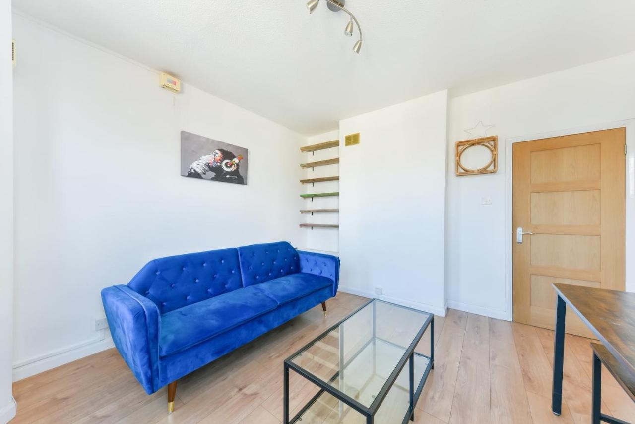 Cozy 1-Bed Apartment In Brixton London Exterior photo